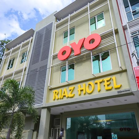 OYO 89839 Riaz Hotel Malacca Esterno foto