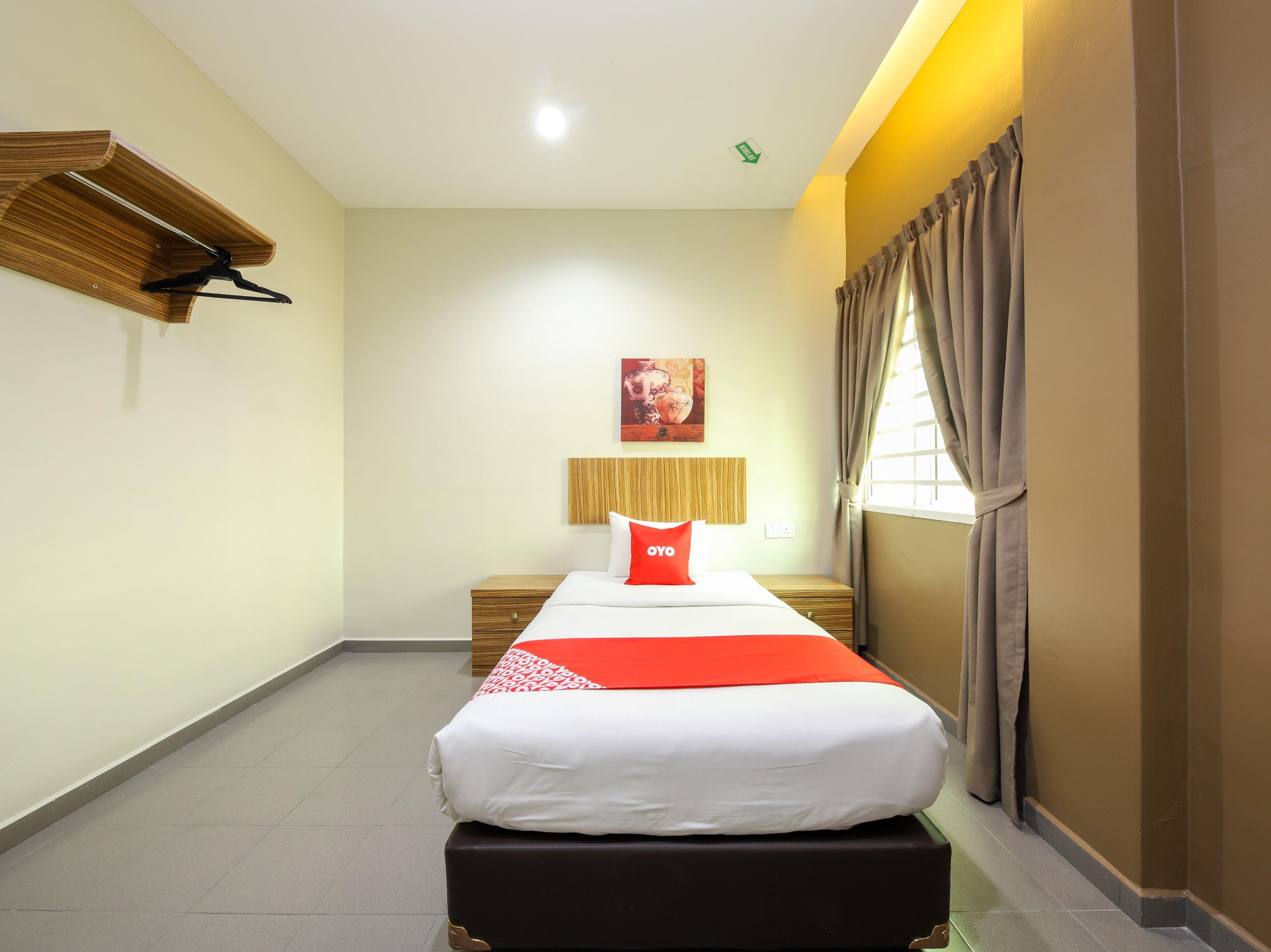 OYO 89839 Riaz Hotel Malacca Esterno foto