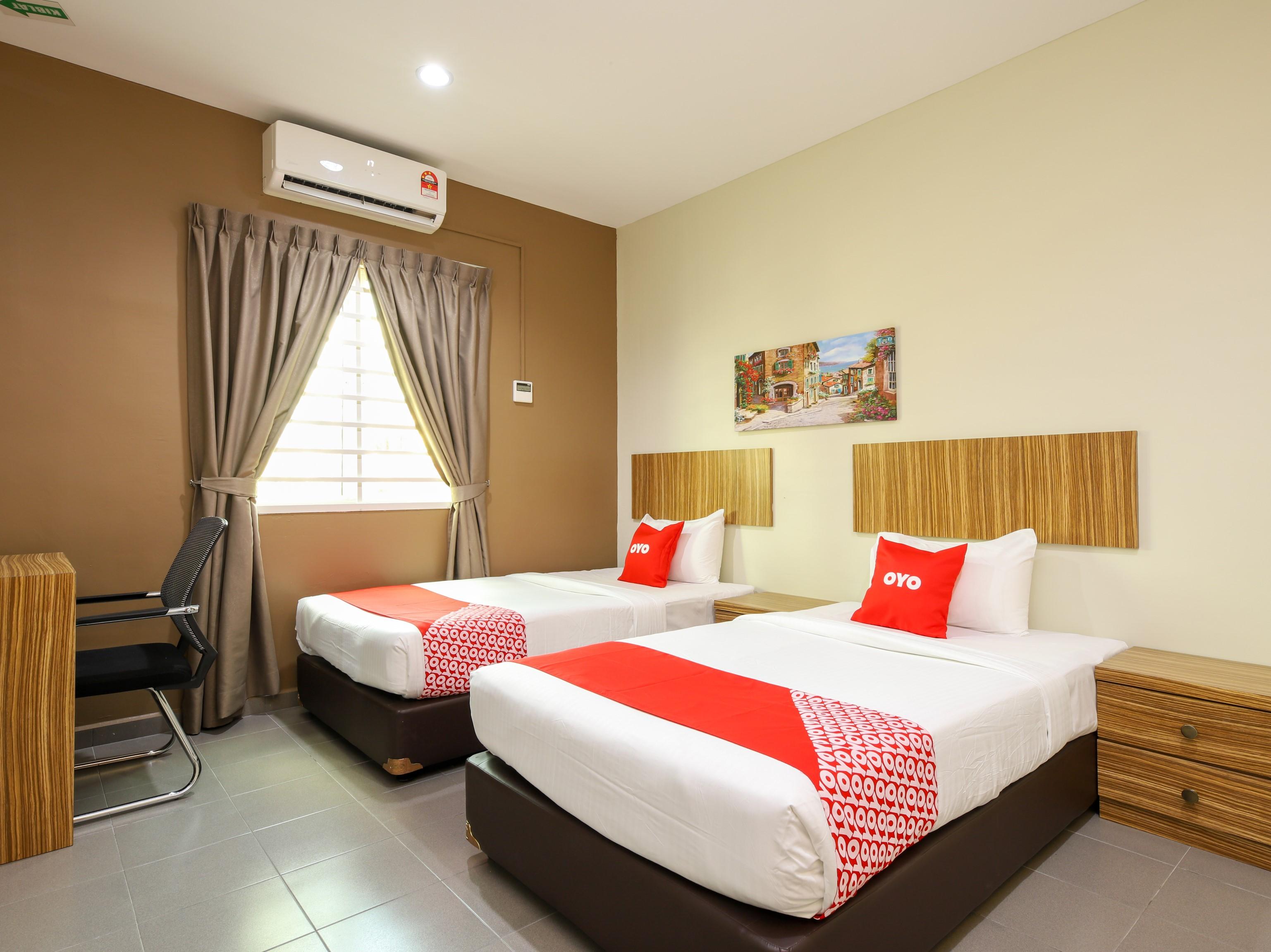 OYO 89839 Riaz Hotel Malacca Esterno foto