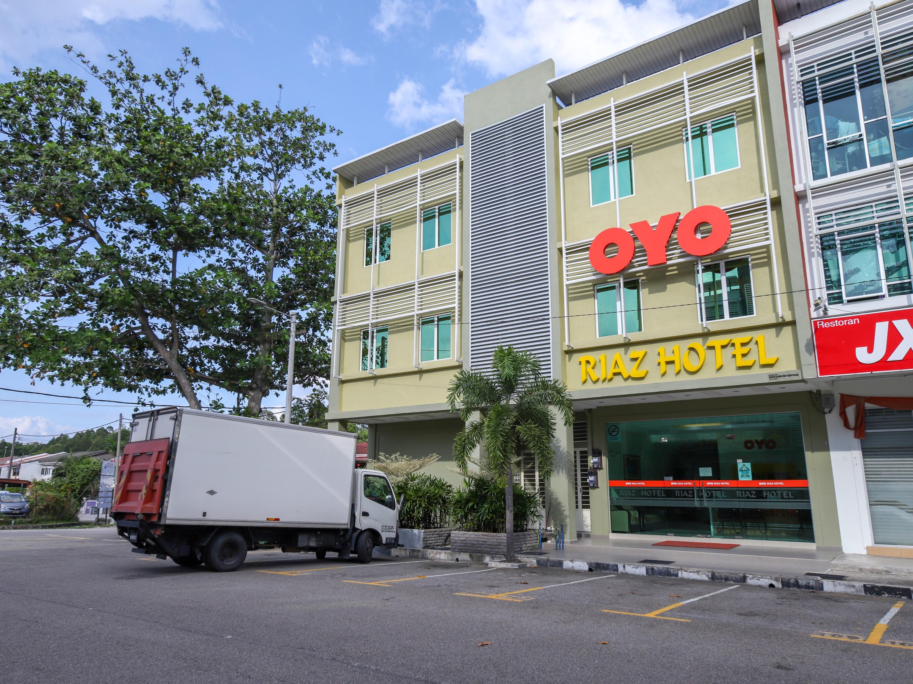 OYO 89839 Riaz Hotel Malacca Esterno foto